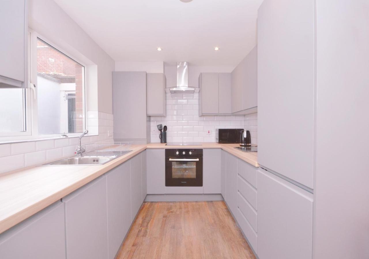 Queens Quarter Townhouse 2 Белфаст Екстериор снимка