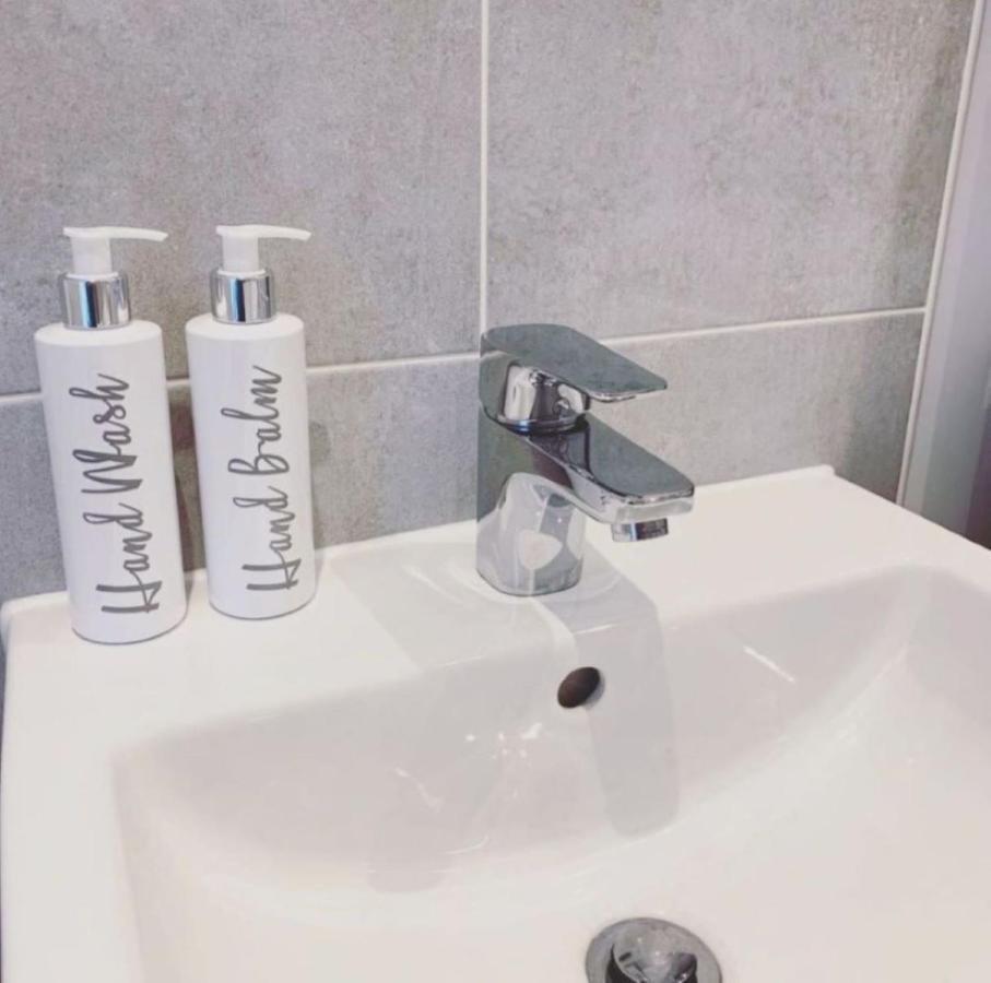 Queens Quarter Townhouse 2 Белфаст Екстериор снимка